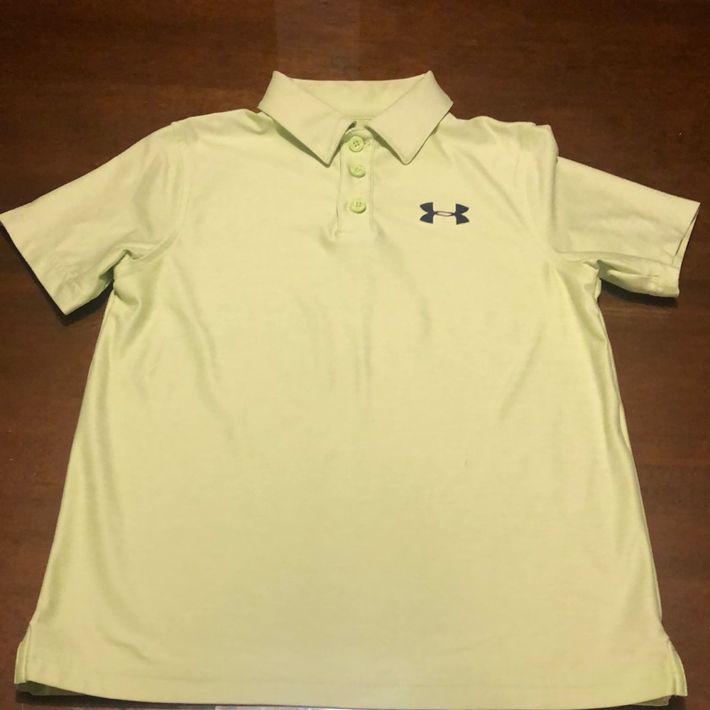 Boys UA golf shirt. size YSM.